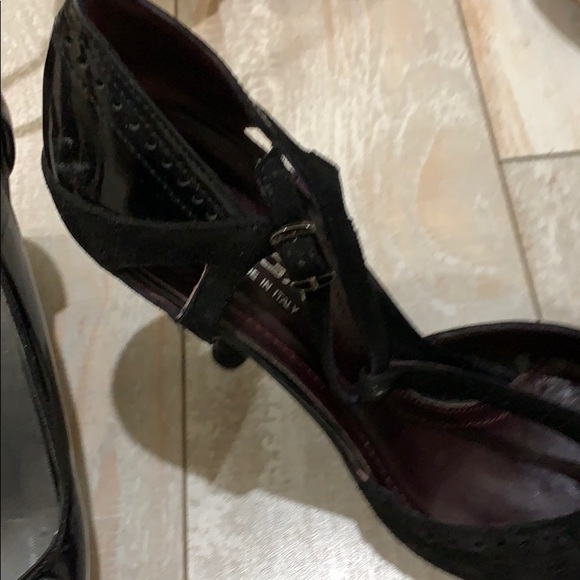 Shoes - Picture 2 of 4